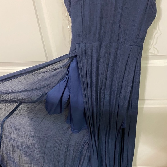 Jumper - Picture 2 of 2